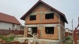 firma-constructii-case-la-rosu-1