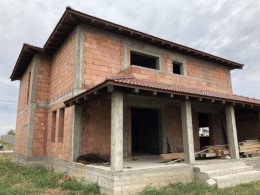 firma-constructii-case-la-rosu-3